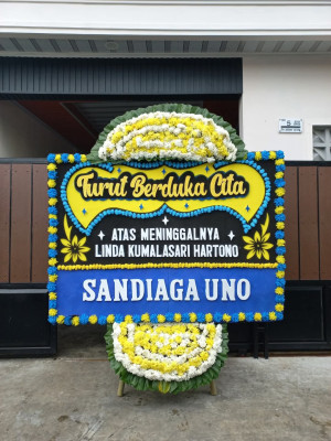 Papan Bunga Duka di Pancoran Mas
